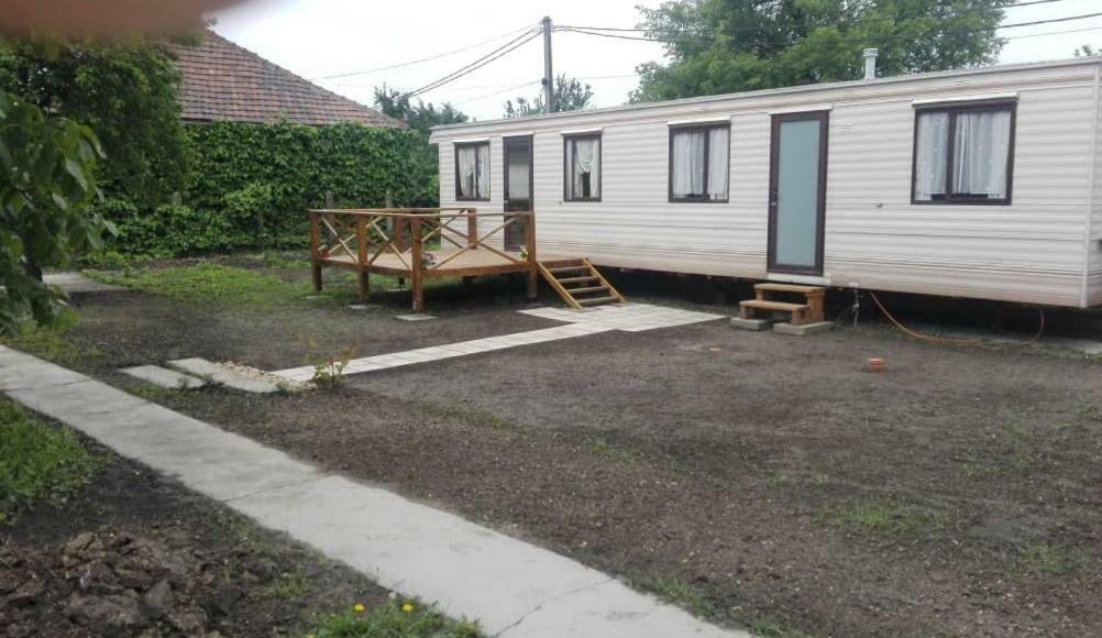 Kupai Apartman Leilighet Tiszaújváros Eksteriør bilde